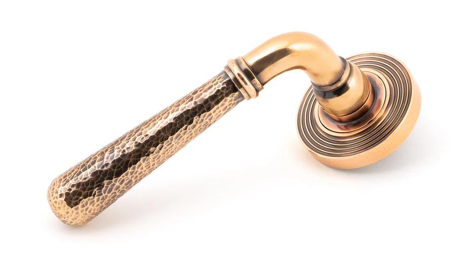 FTA 46087 POLISHED BRONZE HAMMERED NEWBURY LEVER ON ROSE SET (BEEHIVE)