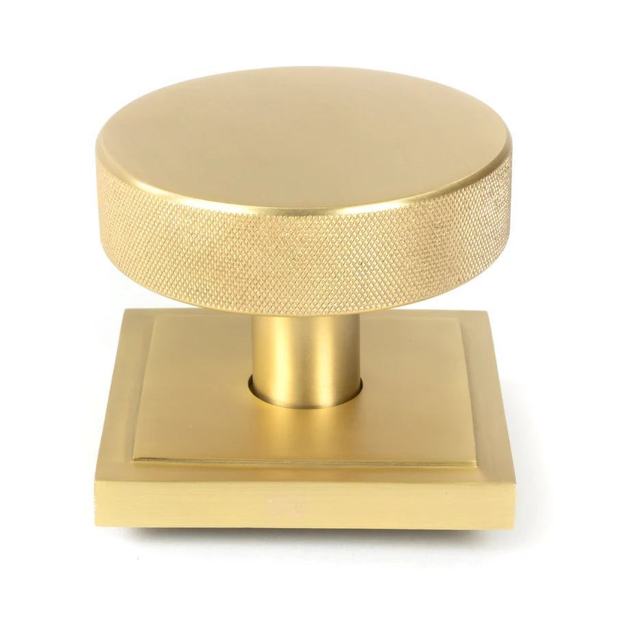 FTA 50896 SATIN BRASS BROMPTON CENTRE DOOR KNOB (SQUARE)
