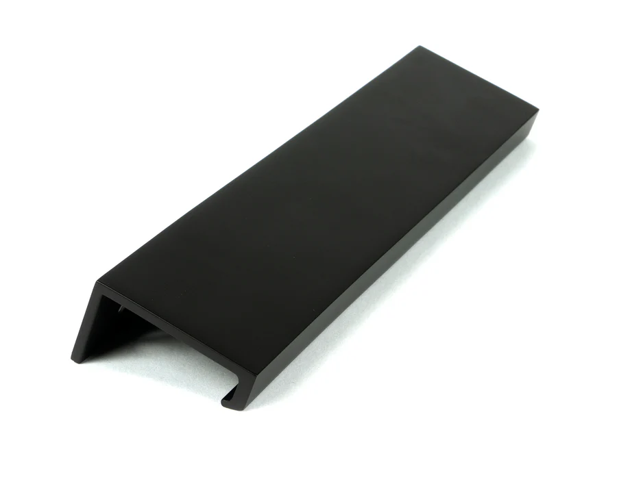 FTA 51213 AGED BRONZE 200MM PLAIN EDGE PULL