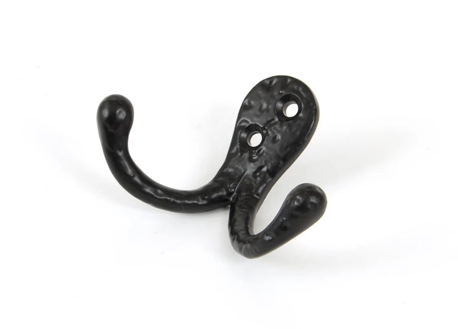 FTA 83843 BLACK CELTIC DOUBLE ROBE HOOKS