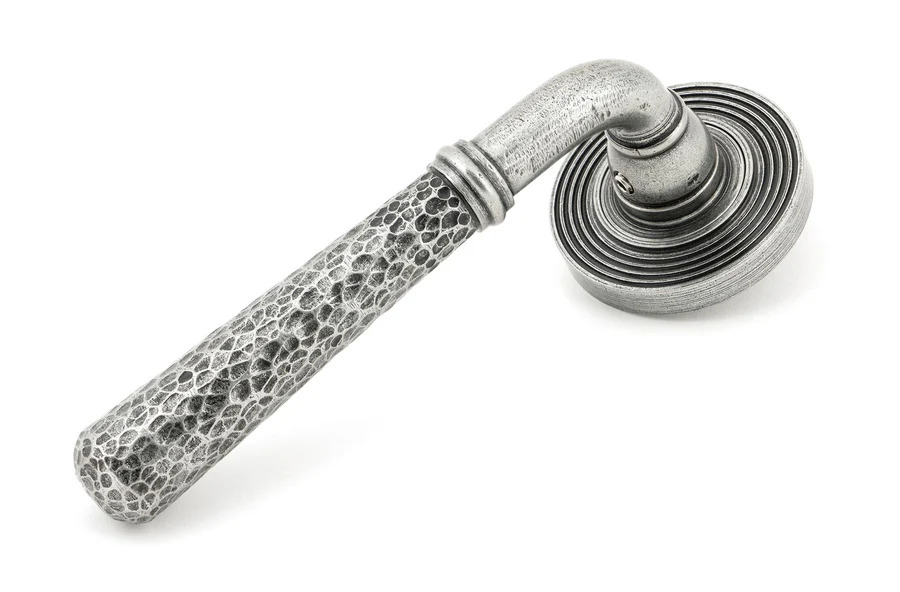 FTA 45657 PEWTER HAMMERED NEWBURY LEVER ON ROSE SET (BEEHIVE)