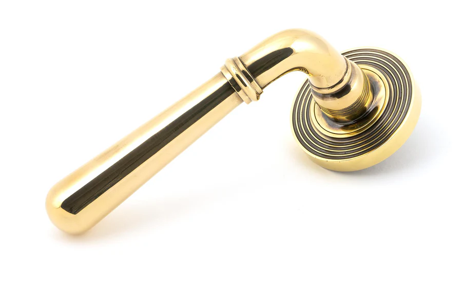 FTA 45757 AGED BRASS NEWBURY LEVER ON ROSE SET (BEEHIVE)