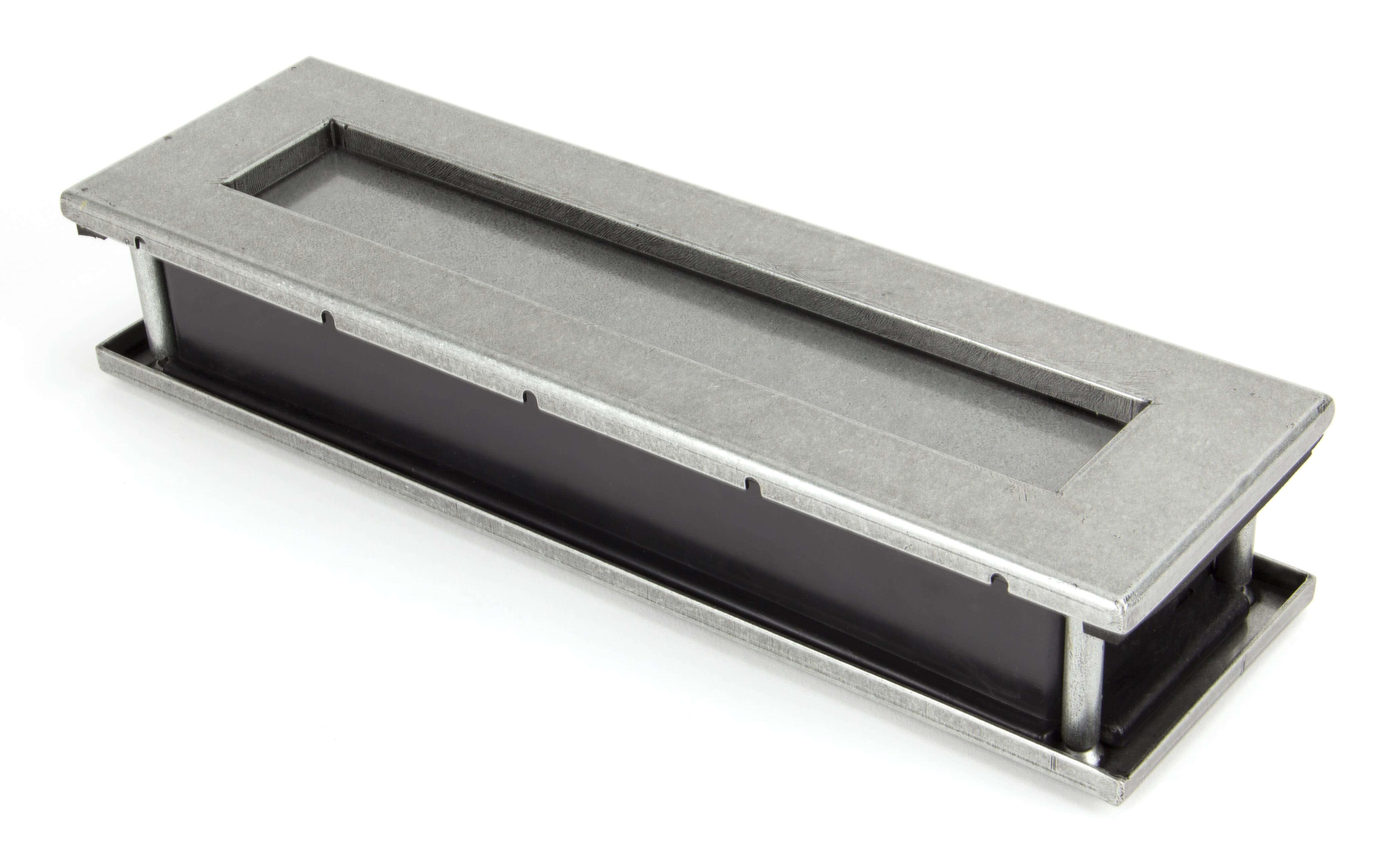 FTA 91527 PEWTER TRADITIONAL LETTERBOX