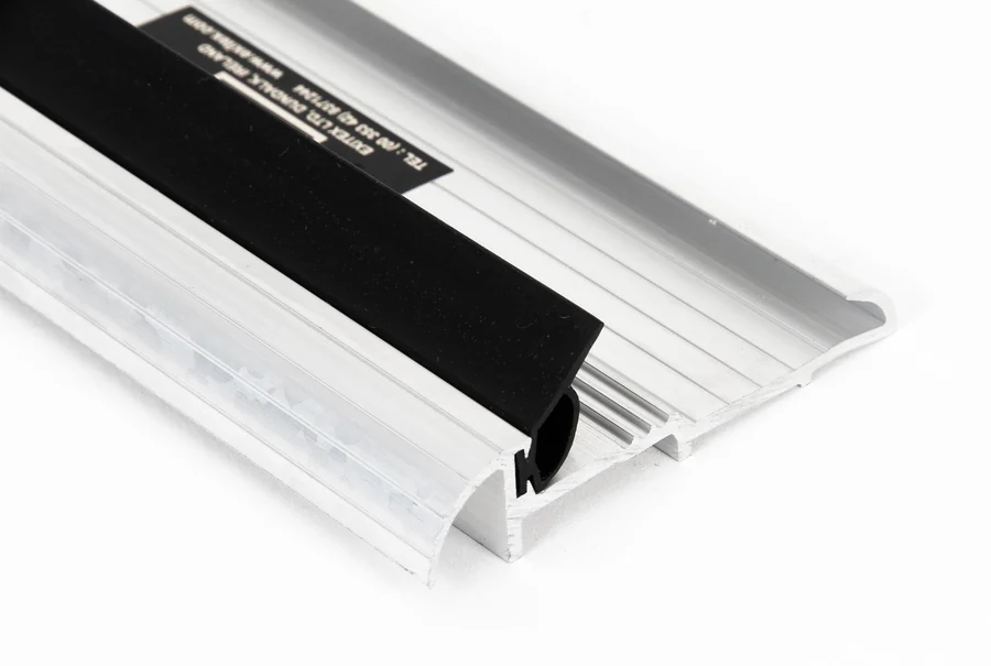 FTA 90192 ALUMINIUM 1829MM OUM/4 THRESHOLD